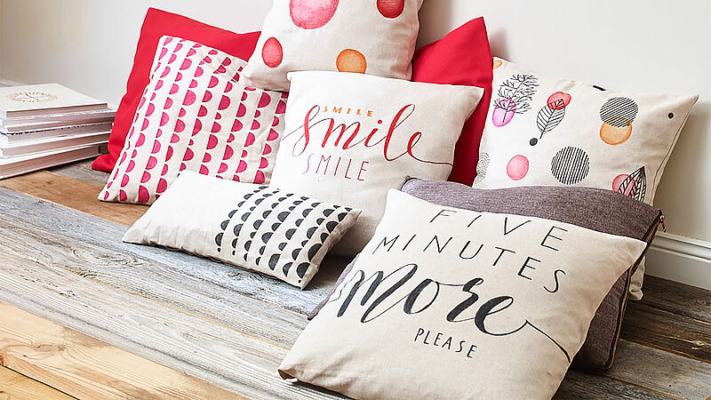 decorated cushions with edding textile markers